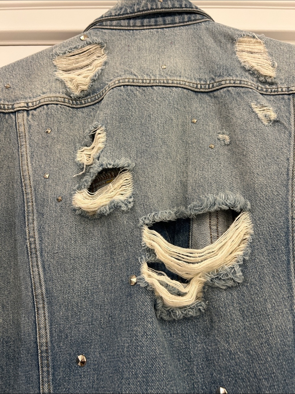 NWT! 7 For All Mankind Oversized Distressed Denim Jacket With All Over Studs! M! - Picture 6 of 16